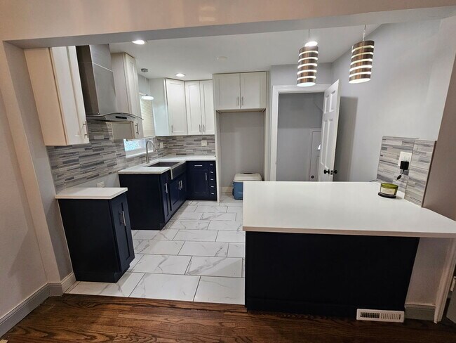 Photo - 5249 N Osceola Ave