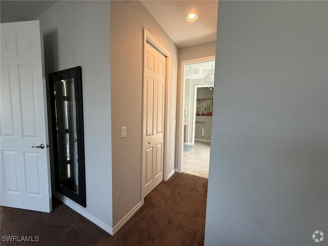 Building Photo - 3916 King Edwards St Rental