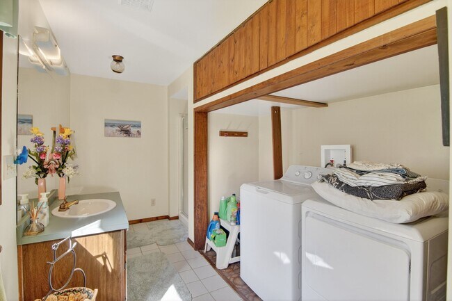 Photo - 508 Orchard Rd Unit 2