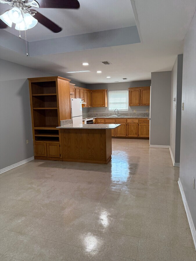 Photo - Crystal Lake Apartments Unidad 12