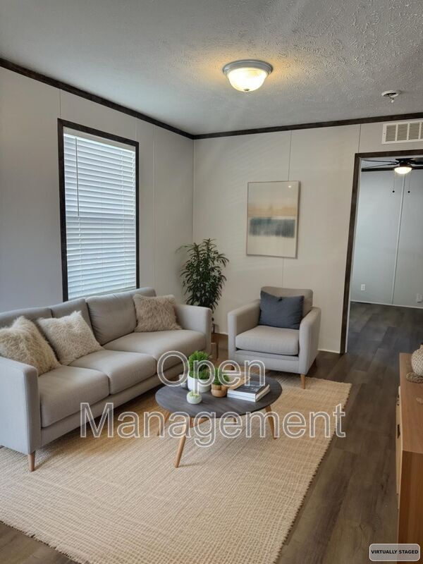 Building Photo - 8701 NE 107th St