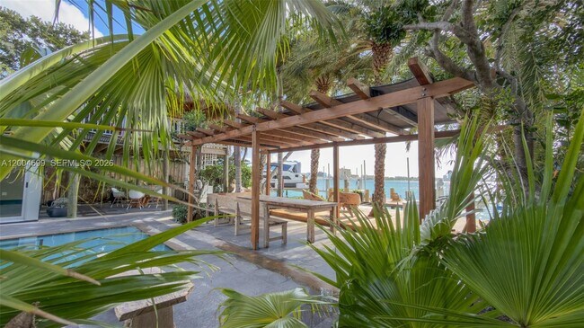 Photo - 7528 Buccaneer Ave