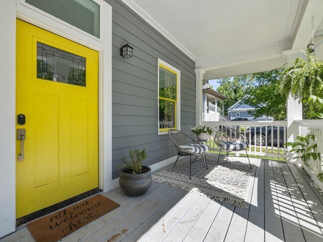 Photo - Newly renovated & furnished 3 BR in West End