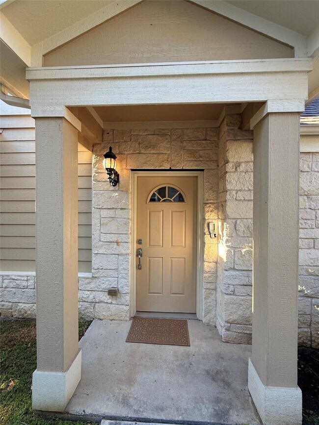 Photo - 13600 Breton Ridge St