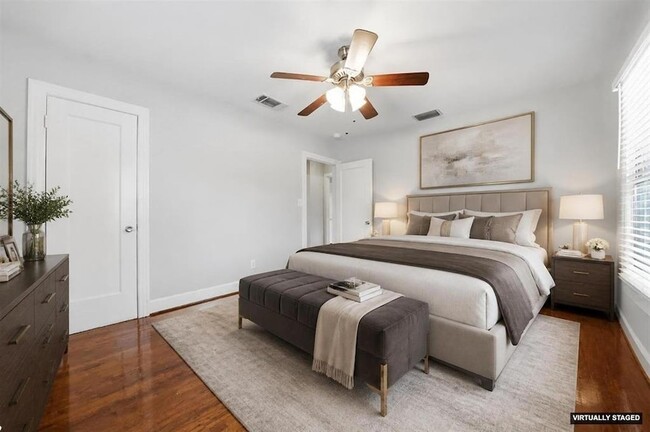 Photo - 9504 N Creek Dr