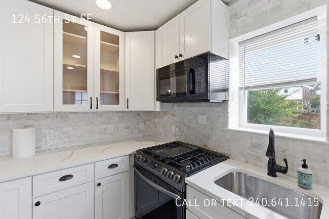 Photo - 124 56th St SE