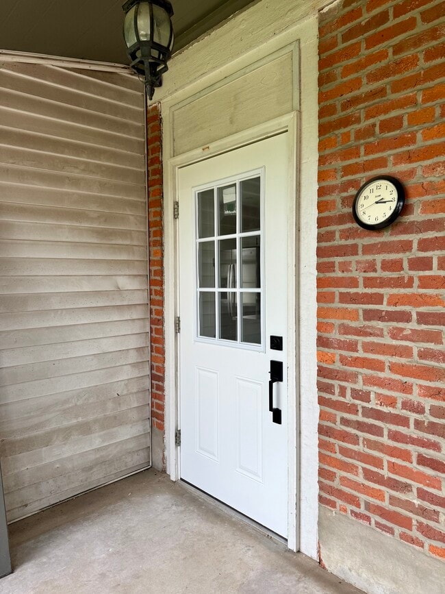 Photo - 1530 New Holland Rd Unit Apt A