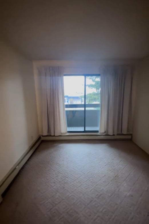 Photo - 10601-10100 100 St Unit 128