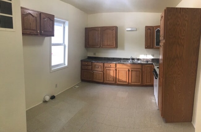 Photo - 909 Stone St