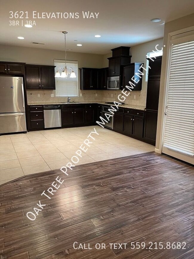 Photo - 3621 Elevations Way