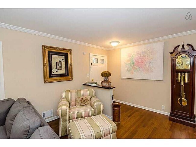 Photo - 1283 June Dr