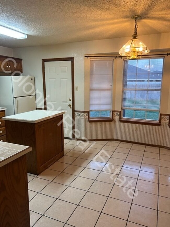Photo - 1805 Morse Ave