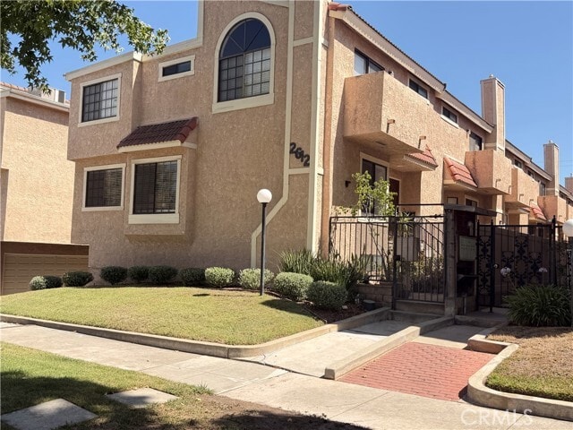 Building Photo - 2612 W Grand Ave Unit C