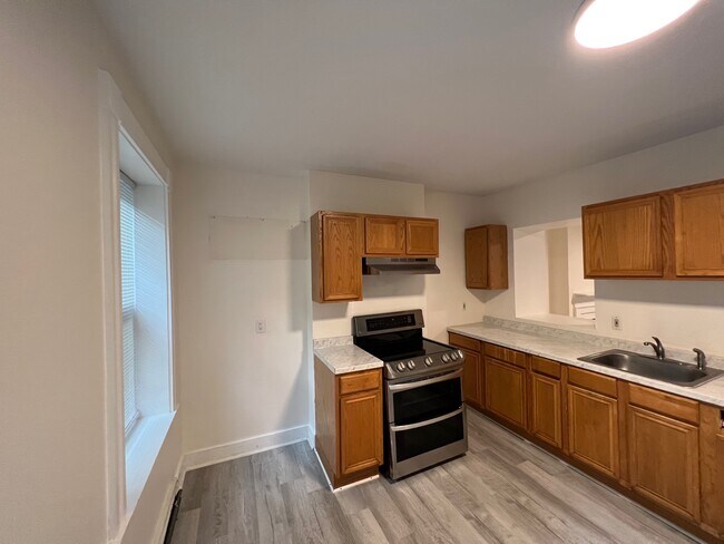 Photo - 200 N Pearl St Unit 1