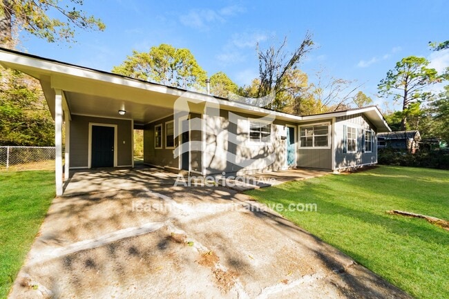 Photo - 522 Beaverbrook Dr