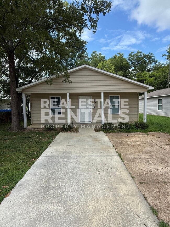 Building Photo - 3115 Sudie Ave