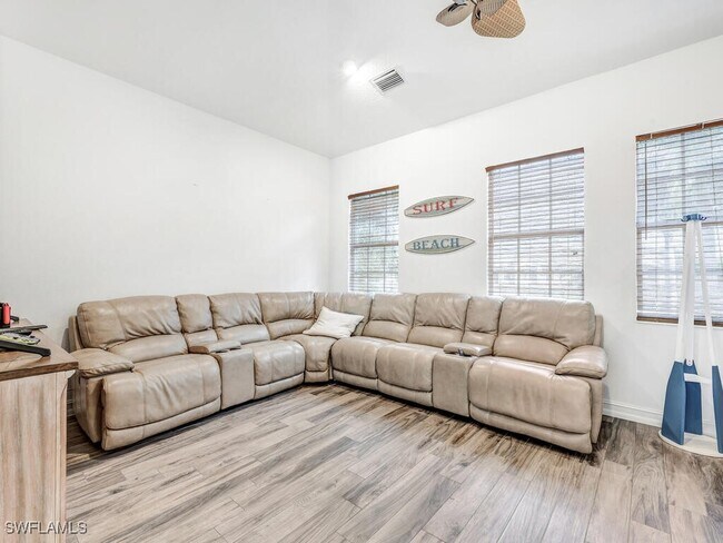 Building Photo - 10240 Bellavista Cir Unit 1503