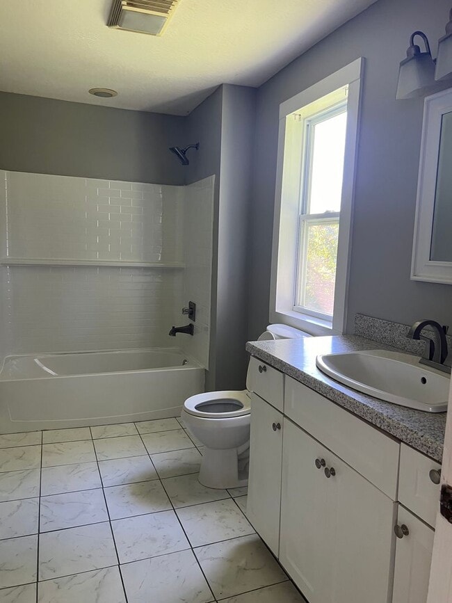 Photo - 3 Bed/1 Bath House