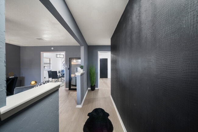 Photo - 5800 NW 45th St