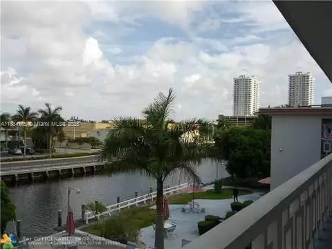 Photo - 467 Golden Isles Dr Unit 205
