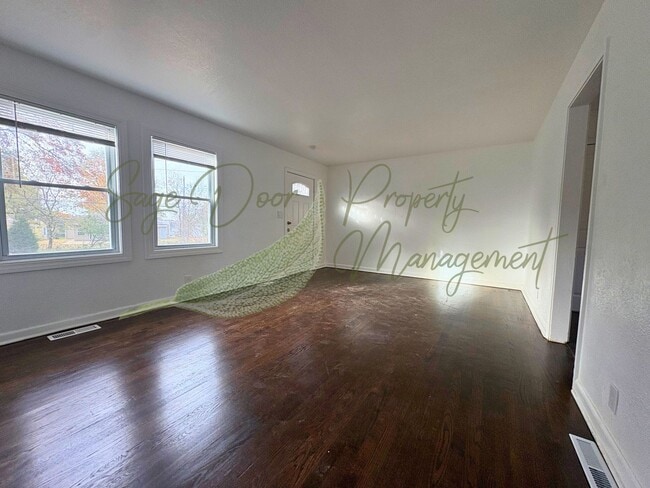 Photo - 5 BEDROOM IN INDEPENDENCE!!!