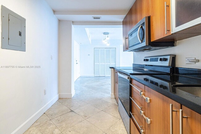 Photo - 7501 E Treasure Dr Unidad 8T