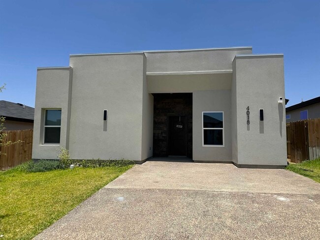 Building Photo - 4018 Ave Fenix Dr Rental