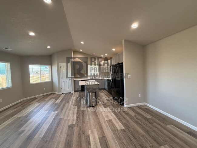 Photo - 153 S Stardust Cir