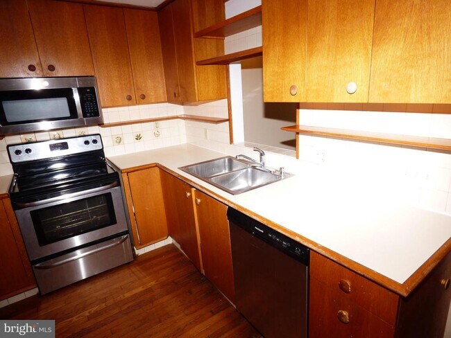 Photo - 10308 Watkins Mill Dr