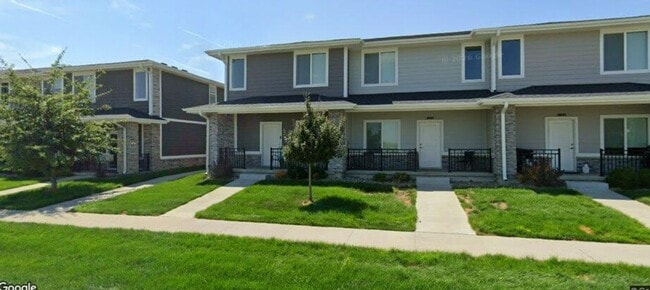 Photo - 2324 SE Parkview Crossing Dr
