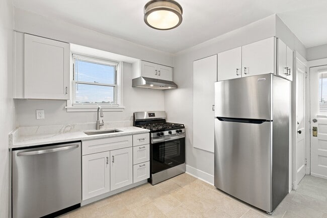 Photo - 1131 Wisconsin Ave Unidad 1131 Wisconsin Ave