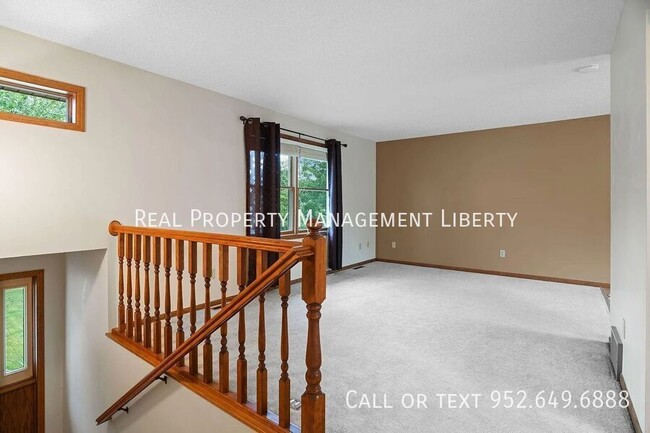 Photo - 1939 Murphy Ave