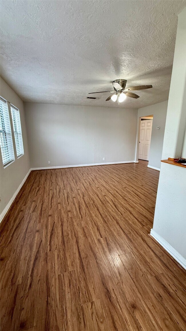 Photo - 13346 Louisville St