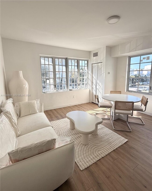 Photo - 1525 Euclid Ave Unit 12