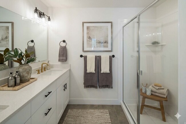 Photo - 465 W 490 N