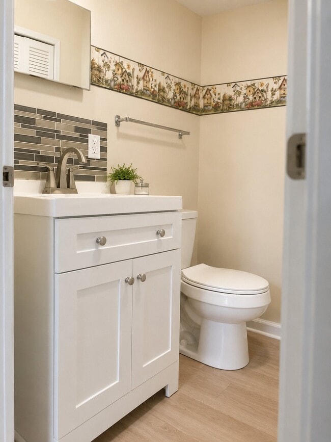 Photo - 207 Wakefield Pl