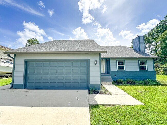 Stunning Waterfront Home w/ Mother-In-Law ... - Stunning Waterfront Home w/ Mother-In-Law ...