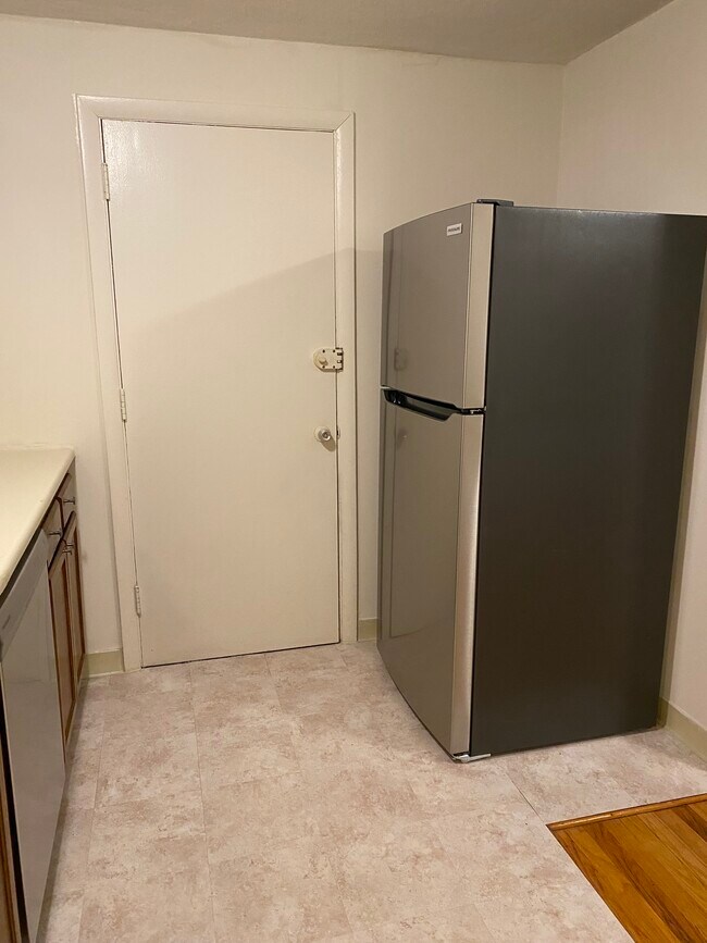 Photo - 245 Kelton St Unit 24