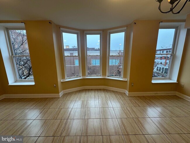 Photo - 422 W Franklin St Unidad 1B