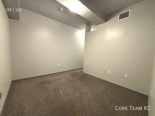 Photo - 306 E 12th St Unit 706