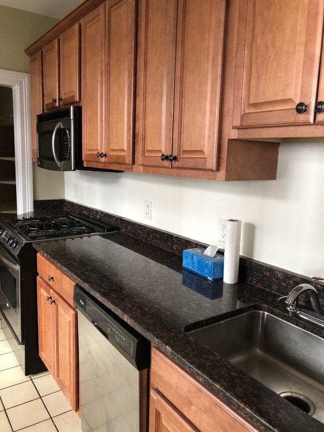 Photo - 319 Tappan St Unit 1