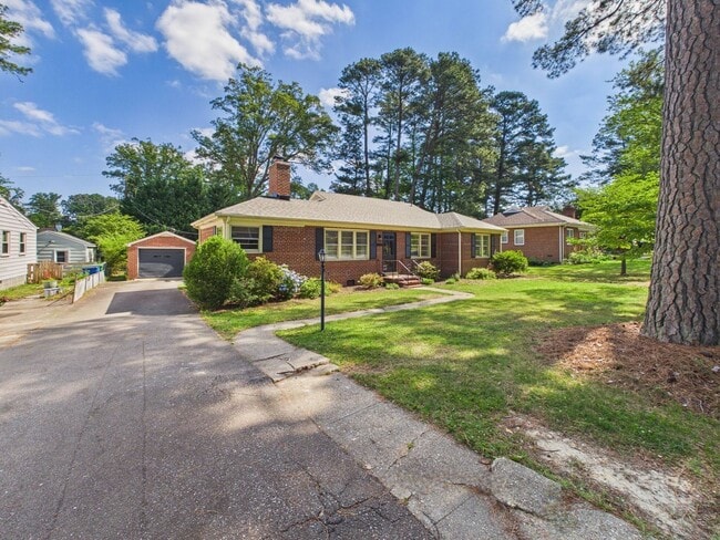 Photo - 8808 Michaux Ln