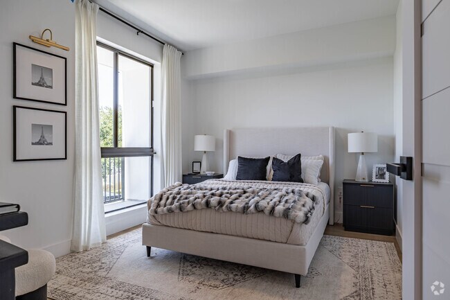A1 1BR, 1BA - 670SF - Bedroom