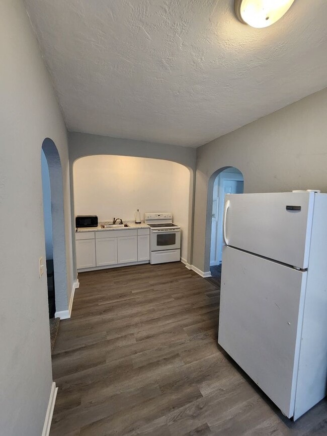 1 bedroom 1 bath apartment - 1 bedroom 1 bath apartment Unidad 601 North Main -3