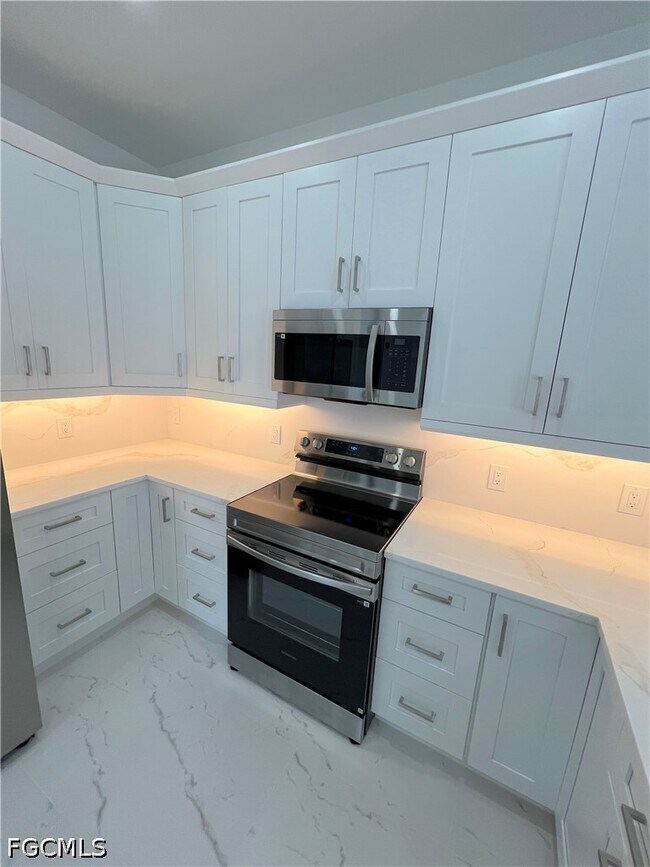 Photo - 2657 2nd Ave SE