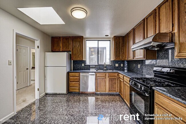 Photo - 3 br, 2 bath Condo - 232 Broad St, San Fra...