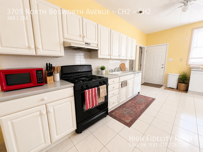 Photo - 3709 N Bosworth Ave Unit CH2