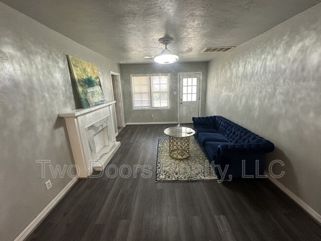 Photo - 2517 NW 38th St