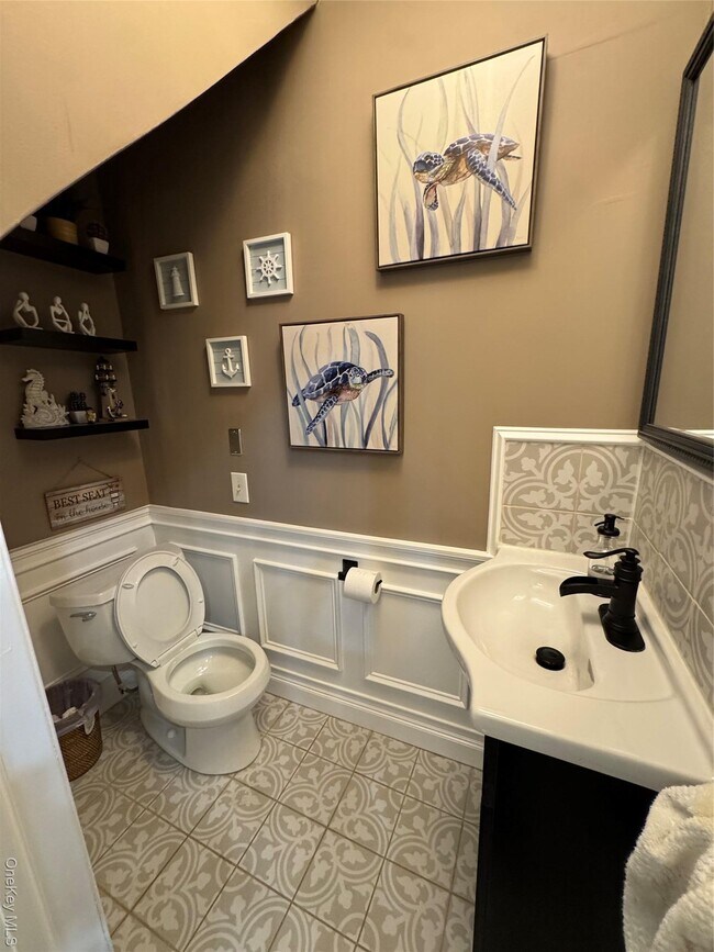 Photo - 753 Clarence Ave