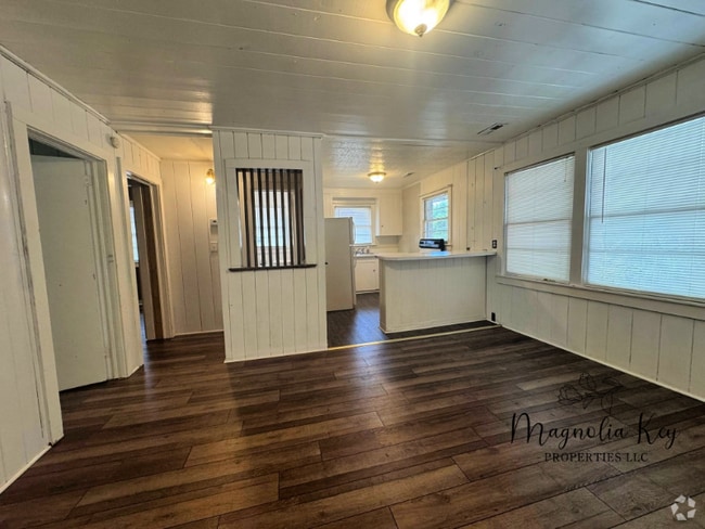 Building Photo - 7203 Porcher Dr Rental